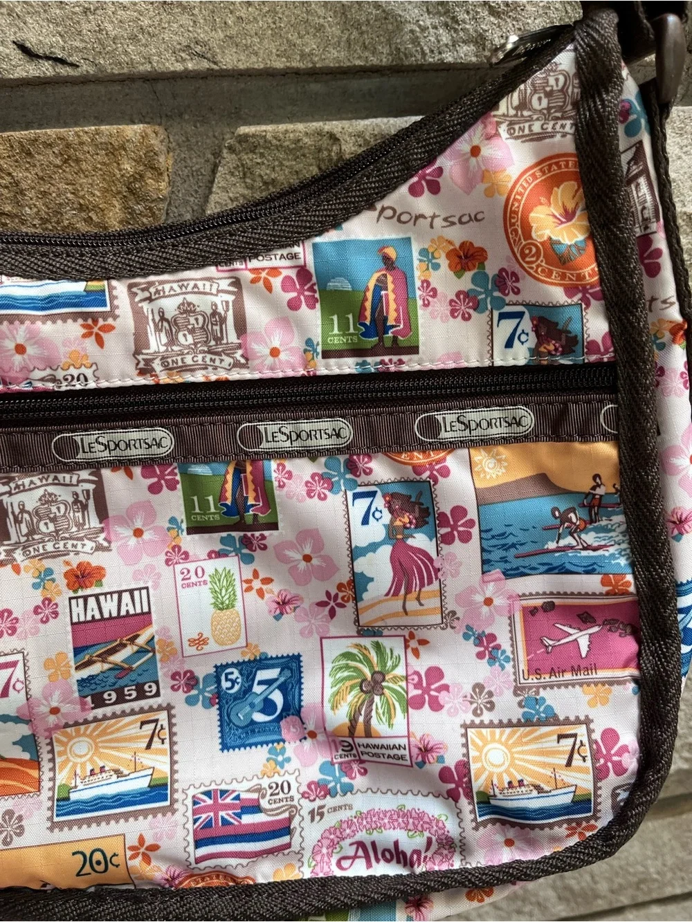 Lesportsac Lei Aloha Classic Hobo Purse Bag Rare Hawaii Postage Print Brown